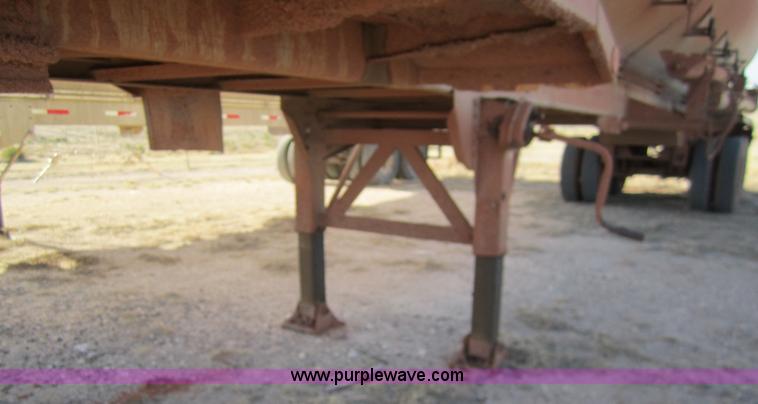 image for item 6475 1994 Pinson 42' feed trailer with reclaim unit