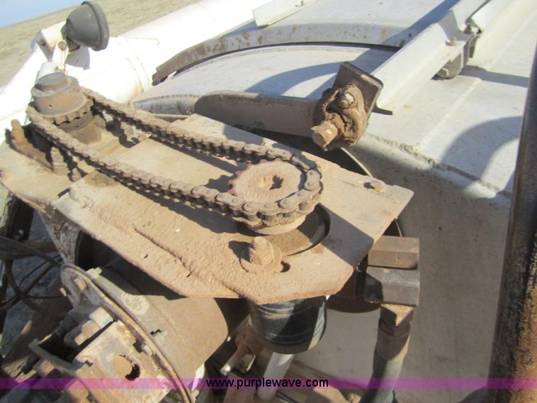 image for item 6475 1994 Pinson 42' feed trailer with reclaim unit