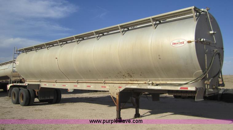 image for item 6476 1998 Pinson 42' feed trailer