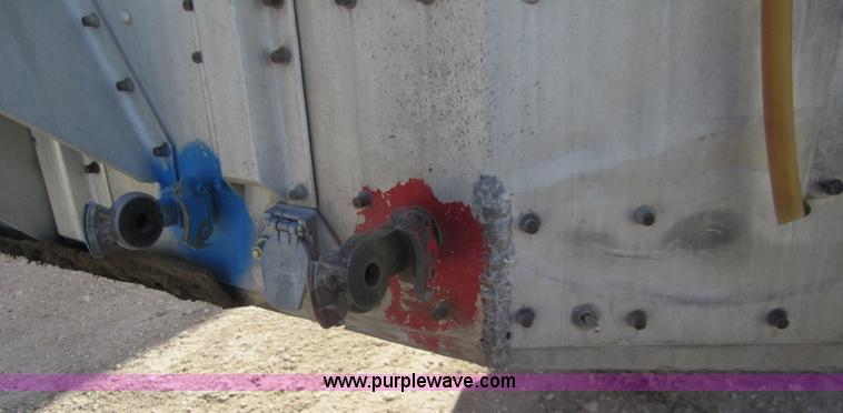 image for item 6477 1996 Merritt 53' straight deck hog trailer