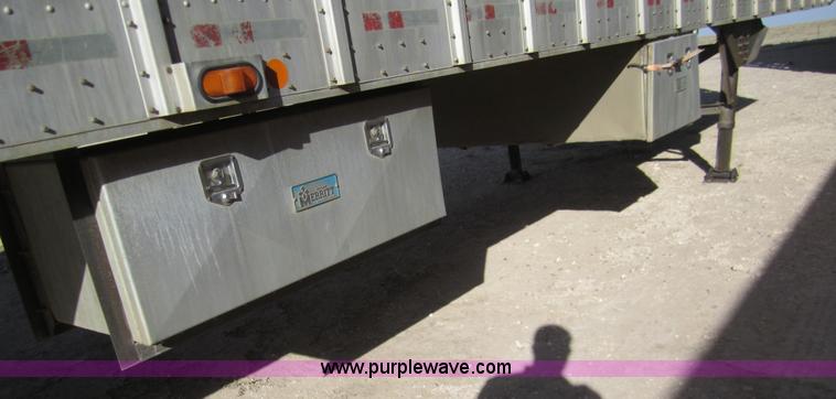 image for item 6477 1996 Merritt 53' straight deck hog trailer