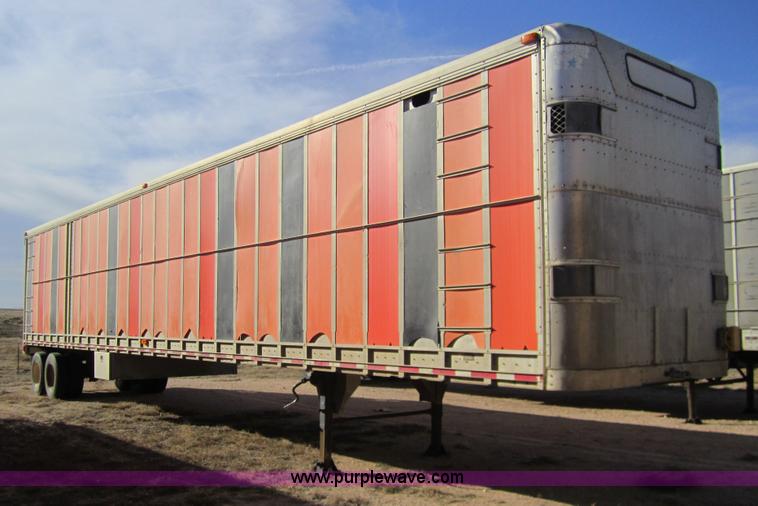 image for item 6479 1995 Wilson 53' straight deck hog trailer