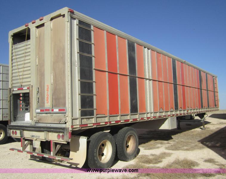 image for item 6479 1995 Wilson 53' straight deck hog trailer