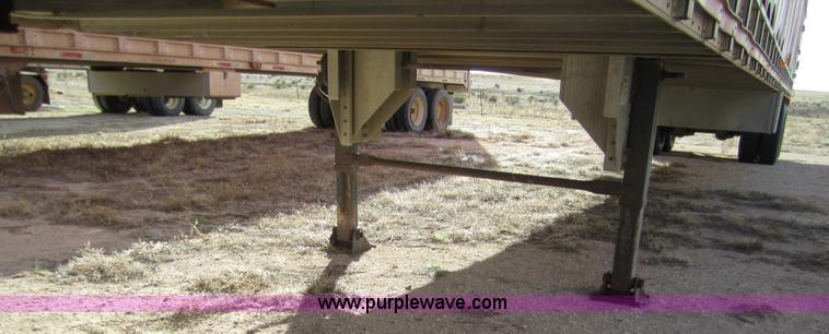 image for item 6479 1995 Wilson 53' straight deck hog trailer