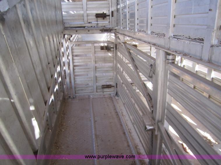 image for item 6480 1995 Barrett 53' straight deck hog trailer