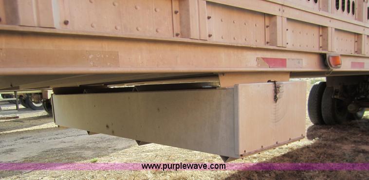 image for item 6481 1995 Barrett 53' straight deck hog trailer