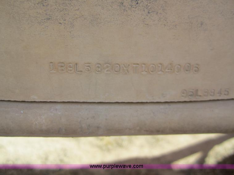 image for item 6481 1995 Barrett 53' straight deck hog trailer