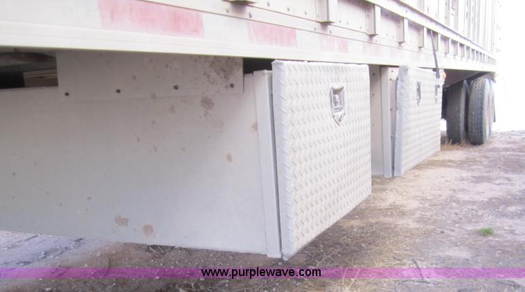 image for item 6482 1996 Wilson 53' straight deck hog trailer