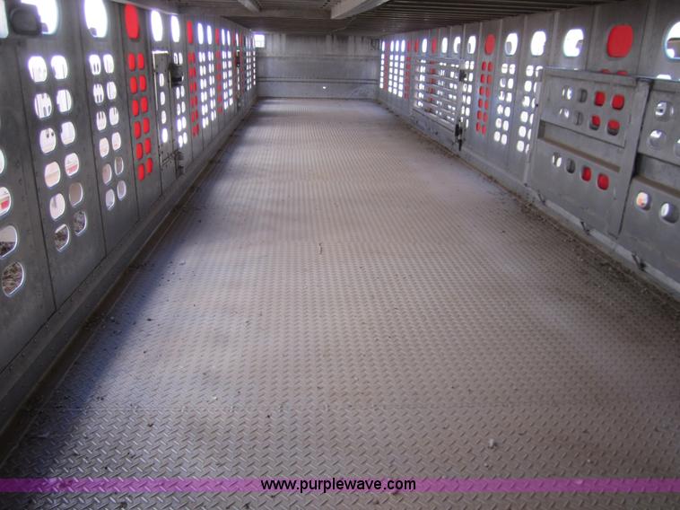 image for item 6482 1996 Wilson 53' straight deck hog trailer