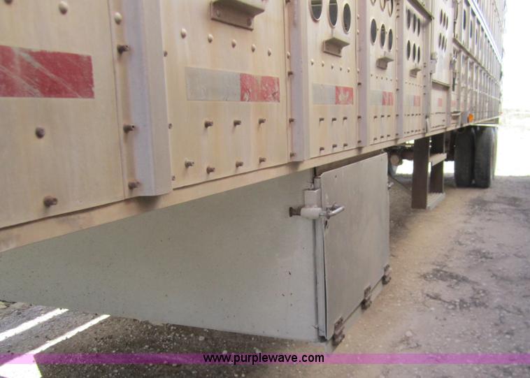 image for item 6483 1997 Merritt 53' straight deck hog trailer