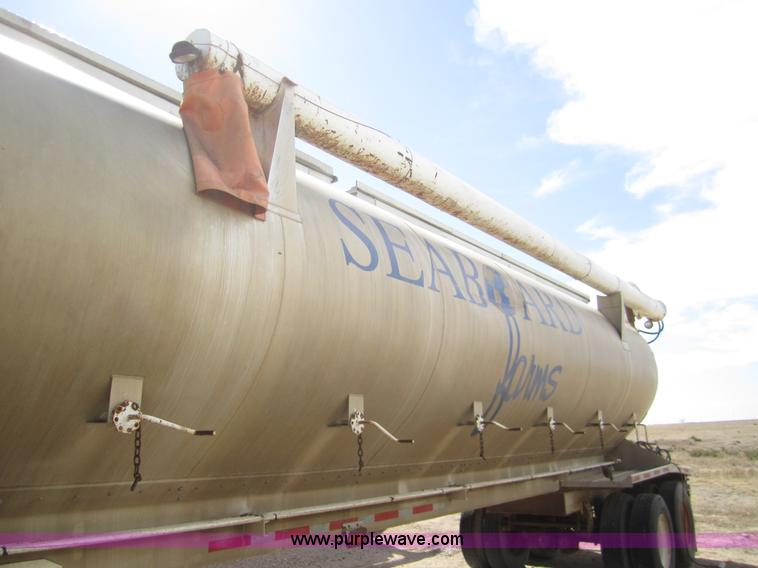 image for item 6484 1995 Warren 41' feed trailer