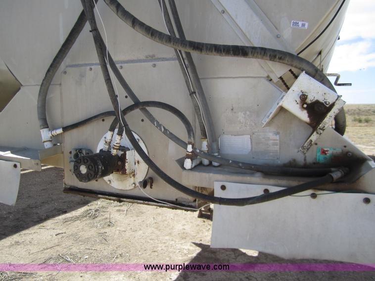 image for item 6484 1995 Warren 41' feed trailer