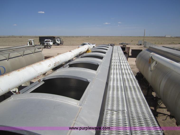 image for item 6485 1999 Pinson 42' feed trailer