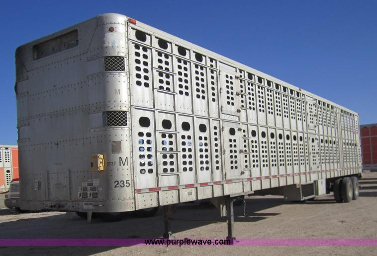 image for item 6486 1997 Wilson 53' straight deck hog trailer