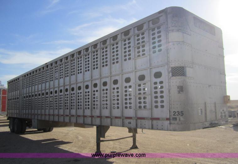 image for item 6486 1997 Wilson 53' straight deck hog trailer