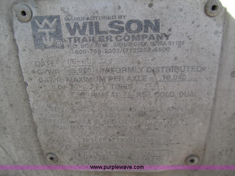 image for item 6486 1997 Wilson 53' straight deck hog trailer