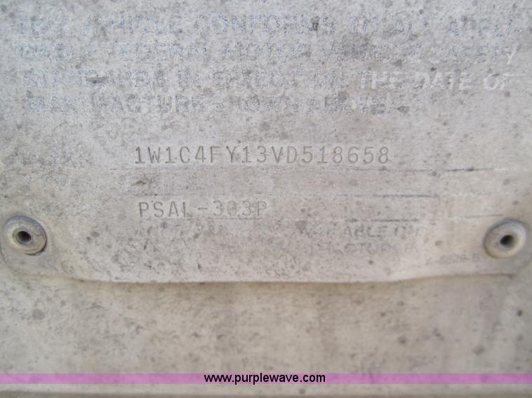 image for item 6486 1997 Wilson 53' straight deck hog trailer