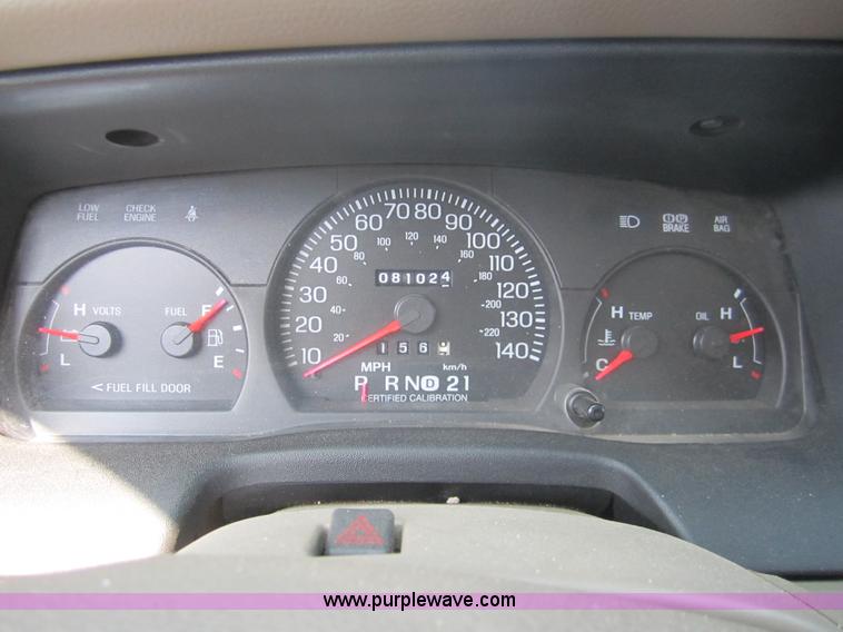 image for item 2965 2005 Ford Crown Victoria Police Interceptor