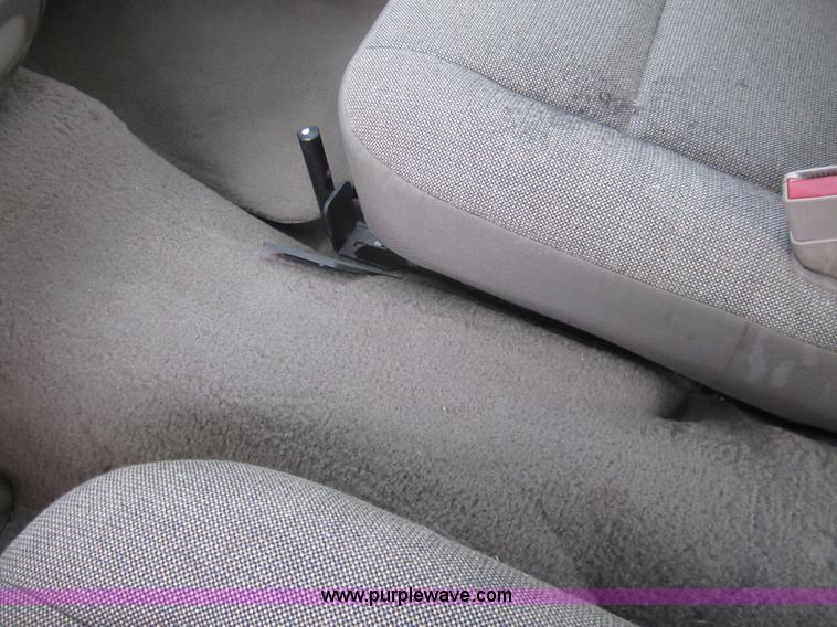 image for item 2965 2005 Ford Crown Victoria Police Interceptor