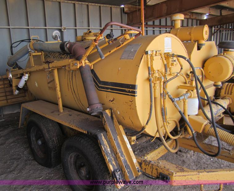 image for item 2966 Rosco RA-200 pothole machine