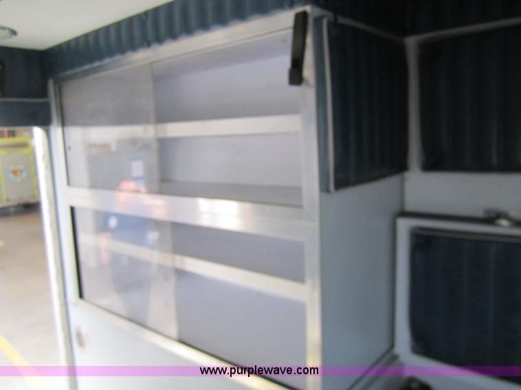 image for item 2974 1990 Ford E350 ambulance