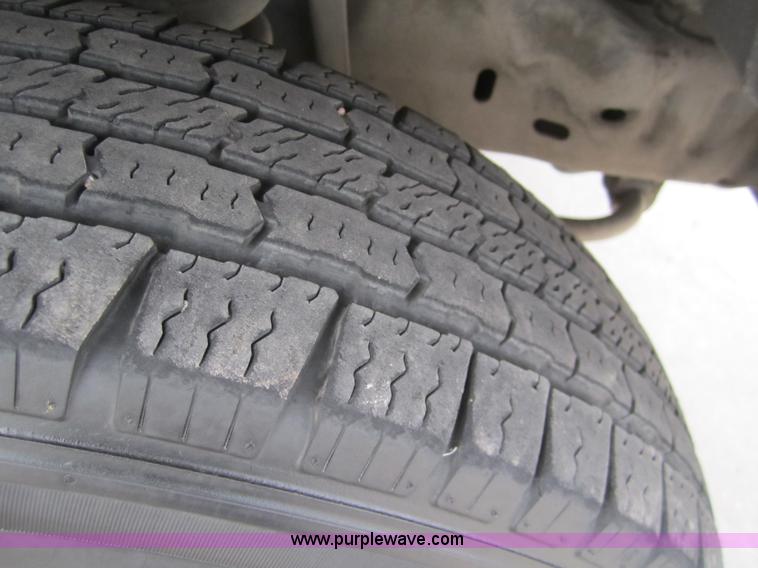 image for item 2974 1990 Ford E350 ambulance