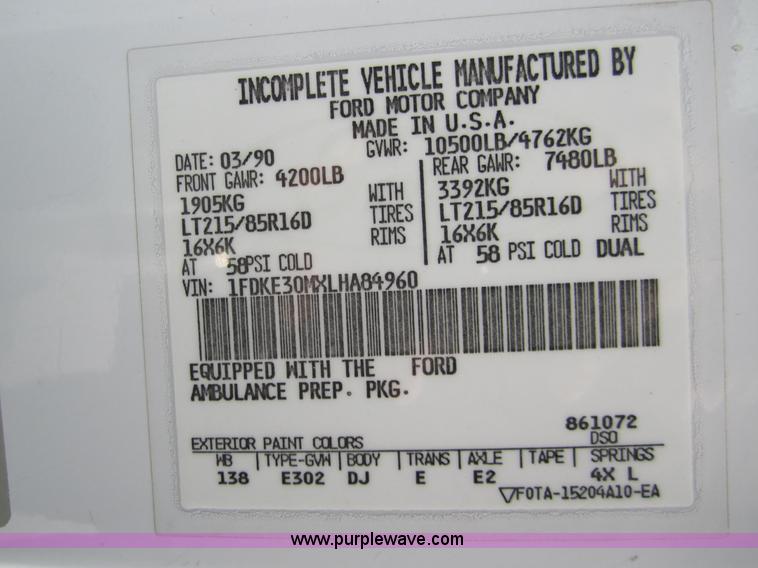 image for item 2974 1990 Ford E350 ambulance