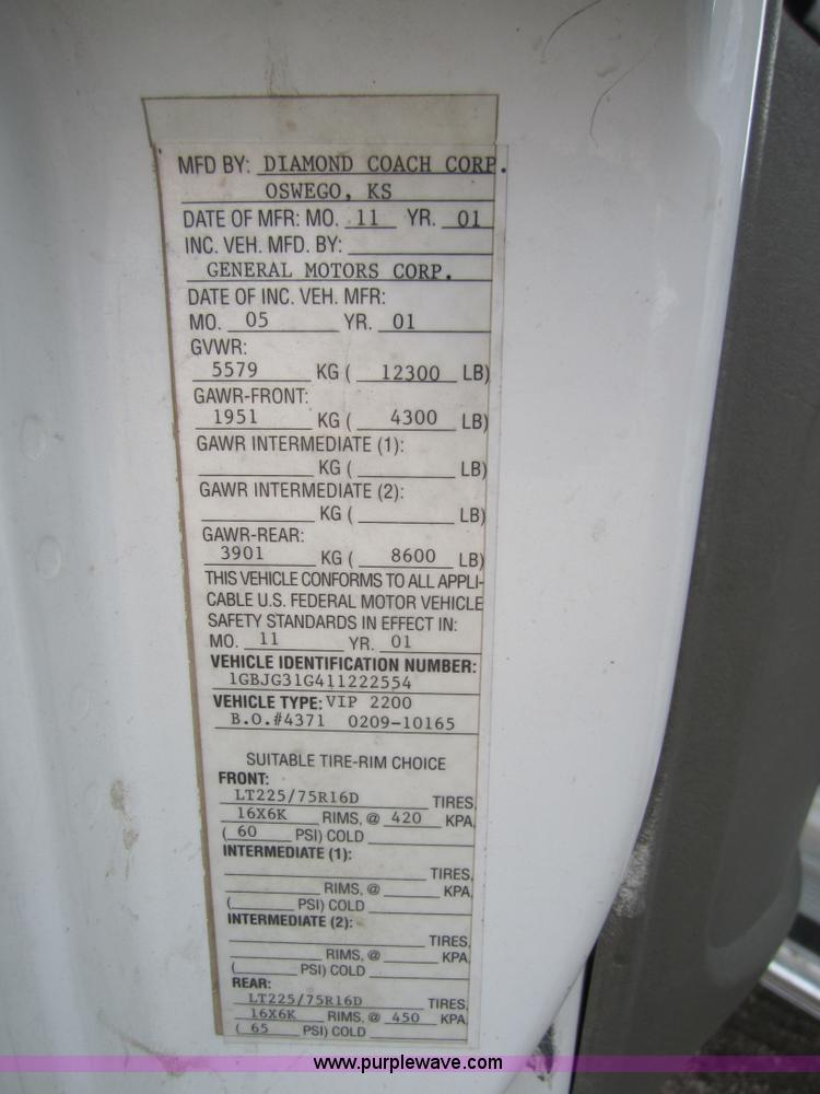 image for item 2982 2001 Chevrolet Express G3500 transit bus