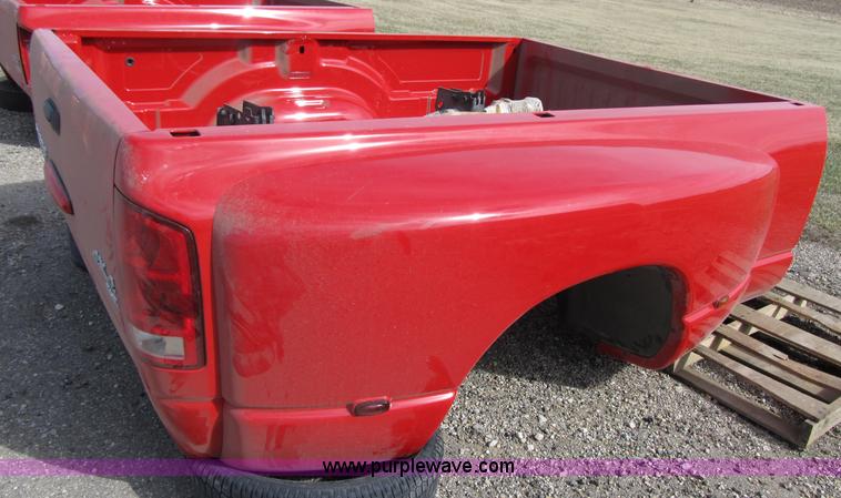 image for item 4097 2004 Dodge Ram one ton pickup truck bed with bumper