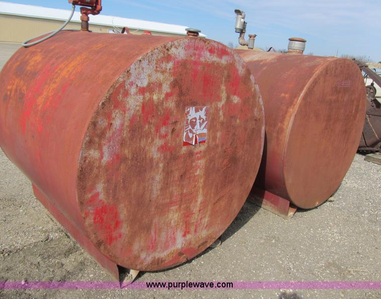 image for item 4099 (2) 1,000 gallon fuel tanks