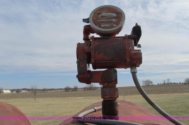 image for item 4099 (2) 1,000 gallon fuel tanks