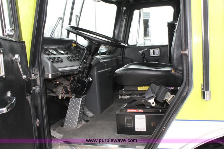 image for item 4686 1990 Ottawa E-ONE fire truck