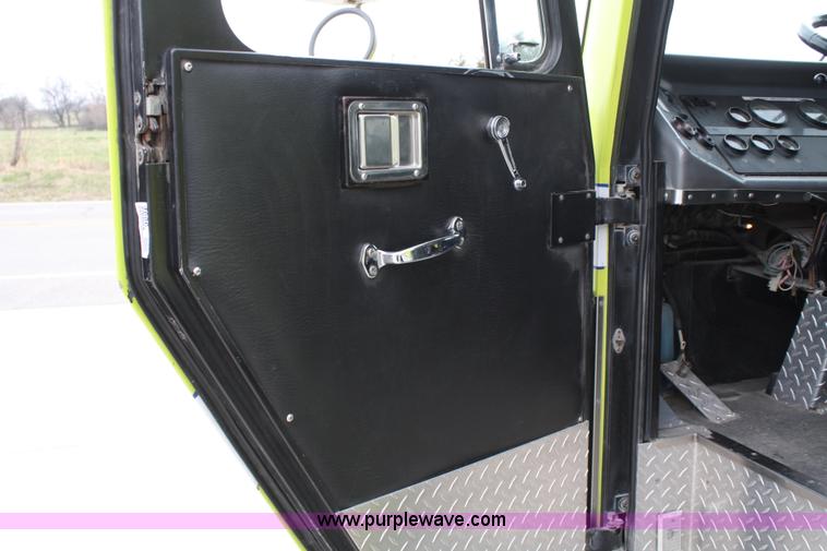 image for item 4686 1990 Ottawa E-ONE fire truck