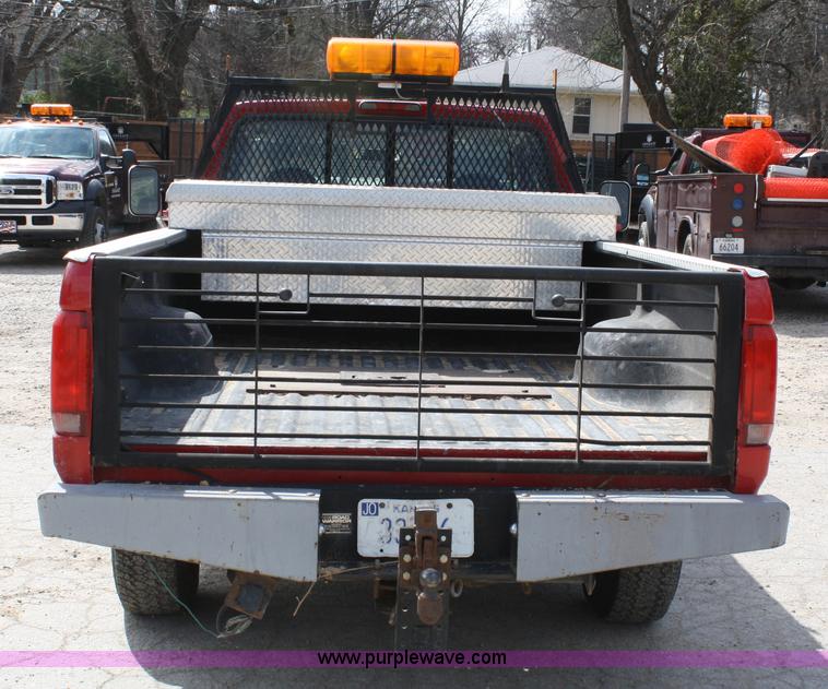 image for item 5039 1995 Ford F250 XL extended cab pickup truck