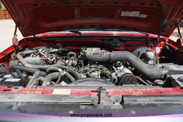 image for item 5039 1995 Ford F250 XL extended cab pickup truck