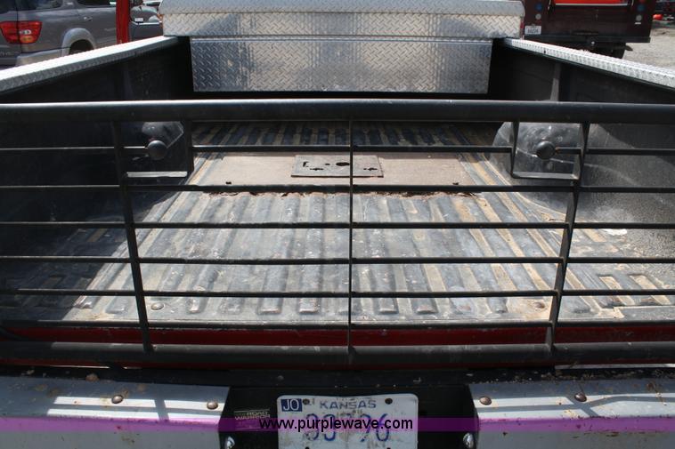 image for item 5039 1995 Ford F250 XL extended cab pickup truck