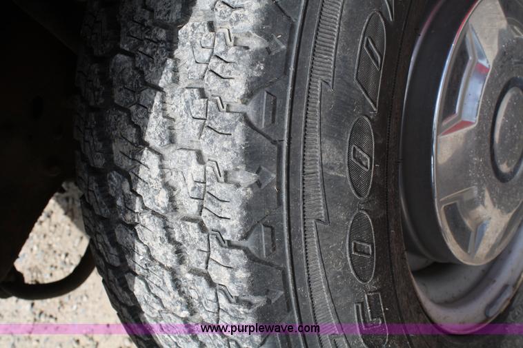 image for item 5039 1995 Ford F250 XL extended cab pickup truck