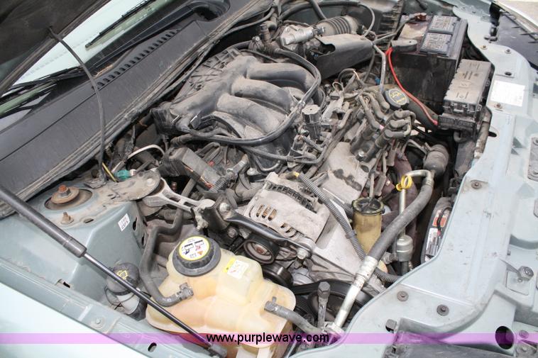 image for item 5095 2007 Ford Taurus SE