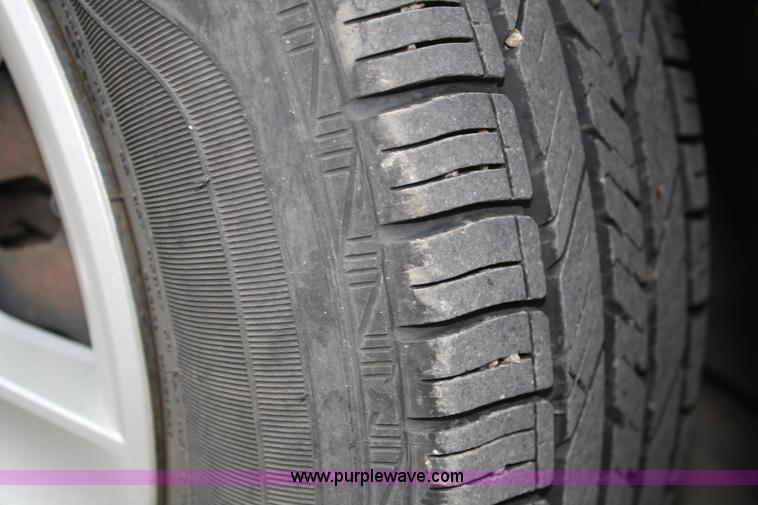 image for item 5095 2007 Ford Taurus SE