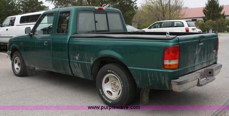 image for item 5098 1996 Ford Ranger XLT supercab pickup truck