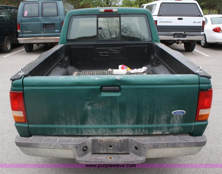 image for item 5098 1996 Ford Ranger XLT supercab pickup truck