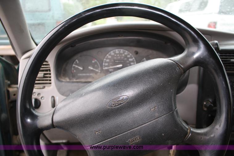 image for item 5098 1996 Ford Ranger XLT supercab pickup truck