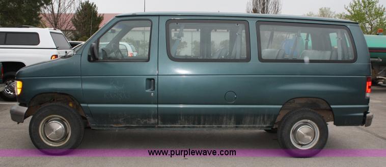 image for item 5099 1996 Ford Club Wagon E350 12 passenger van