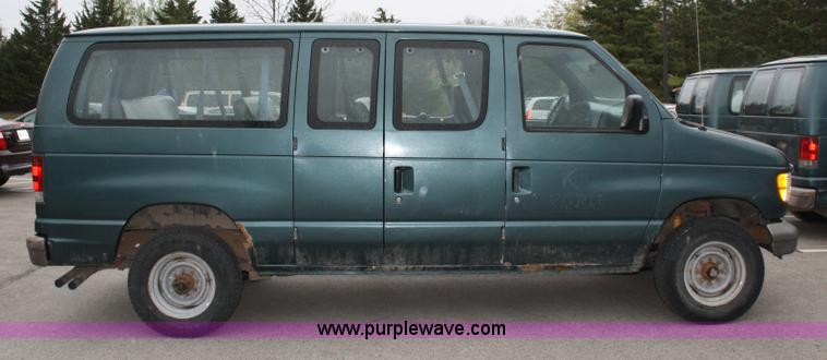 image for item 5099 1996 Ford Club Wagon E350 12 passenger van