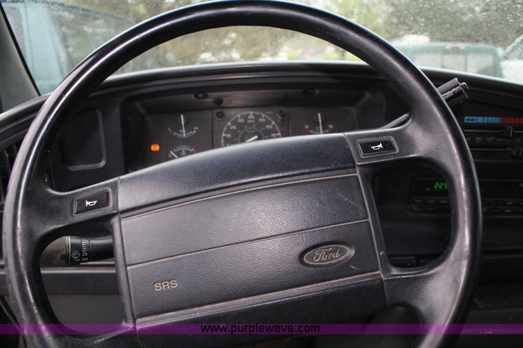 image for item 5099 1996 Ford Club Wagon E350 12 passenger van