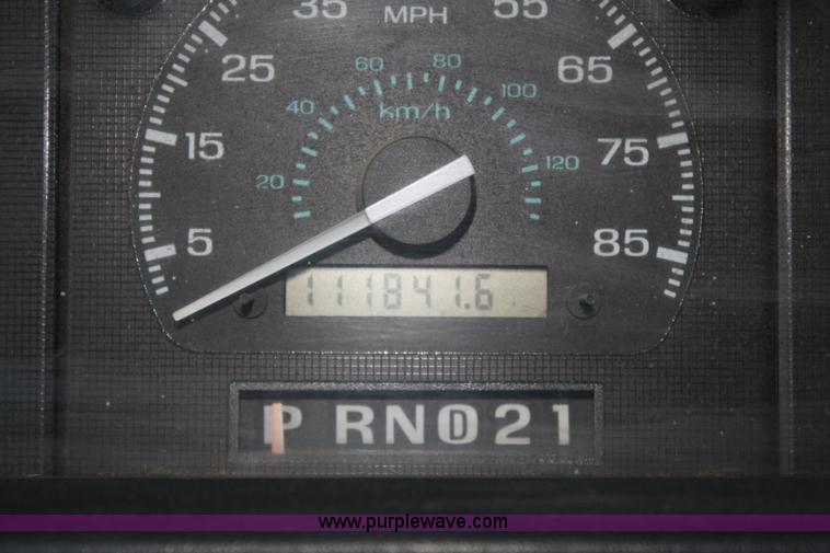 image for item 5099 1996 Ford Club Wagon E350 12 passenger van