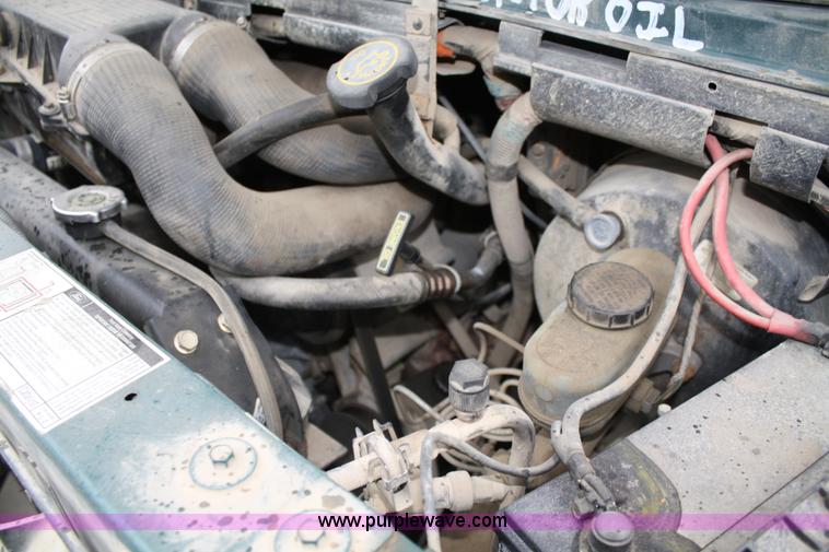 image for item 5099 1996 Ford Club Wagon E350 12 passenger van