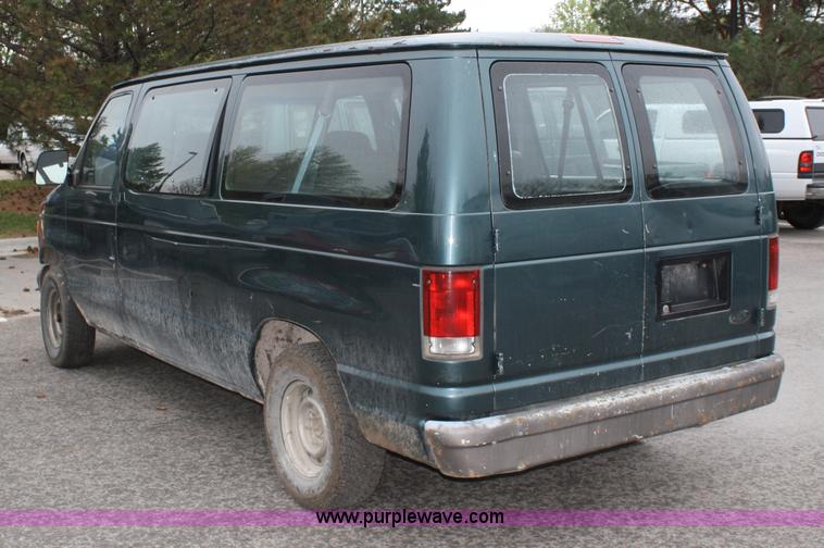 image for item 5101 1996 Ford Club Wagon E150 van