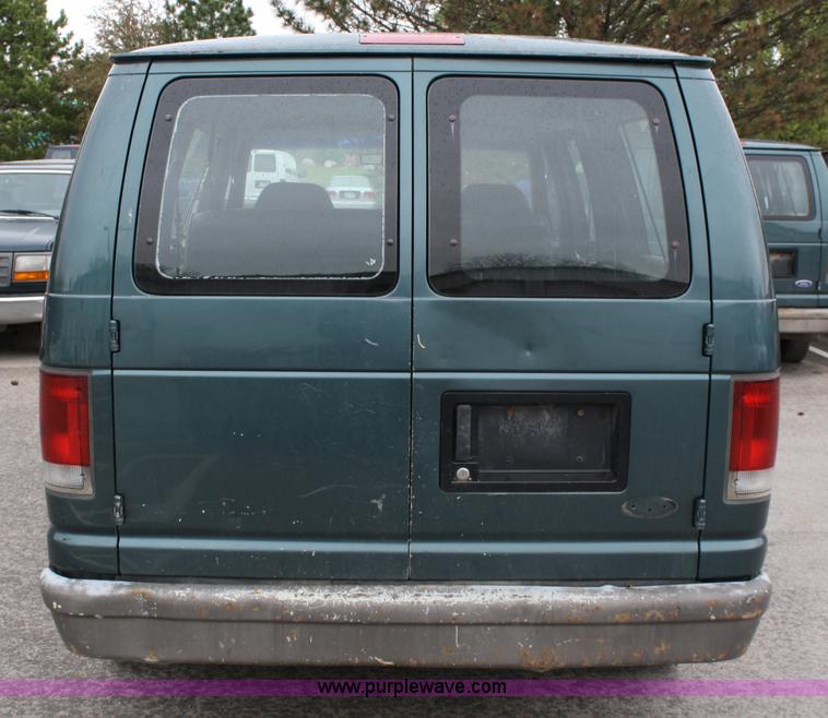 image for item 5101 1996 Ford Club Wagon E150 van