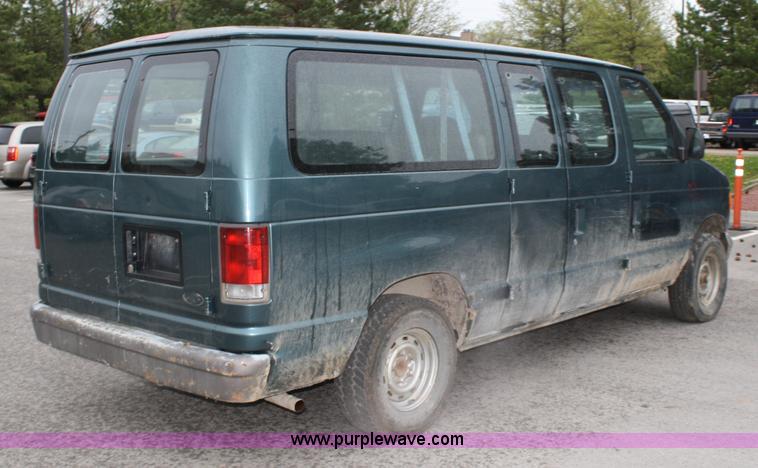 image for item 5101 1996 Ford Club Wagon E150 van